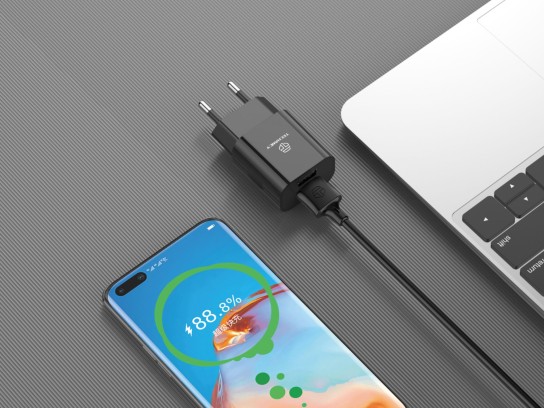 Chargeur Mural Avec Double Port Usb Et Cable Type-C 1M 2.4A Noir Chargeur Mural Avec Double Port Usb Et Cable Type-C 1M 2.4A Noir