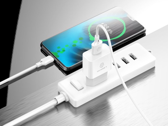 Techancy Chargeur Avec Câble Type-C 1A 1M 1Usb TA2800 Blanc Techancy Chargeur Avec Câble Type-C 1A 1M 1Usb TA2800 Blanc