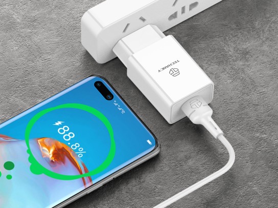 Ladegerät mit Kabel für Typ-C 2.4A 1Usb 1M Weiß Ladegerät mit Kabel für Typ-C 2.4A 1Usb 1M Weiß