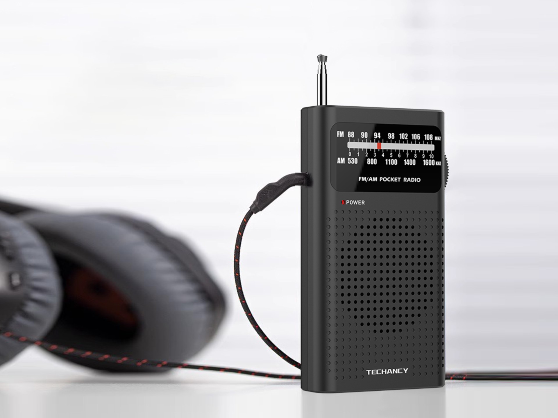 Techancy MJ2924 Radio portatil FM AM com sintonia manual entrada fone 3.5mm pilhas AA*2 nao incluida Techancy MJ2924 Radio portatil FM AM com sintonia manual entrada fone 3.5mm pilhas AA*2 nao incluida